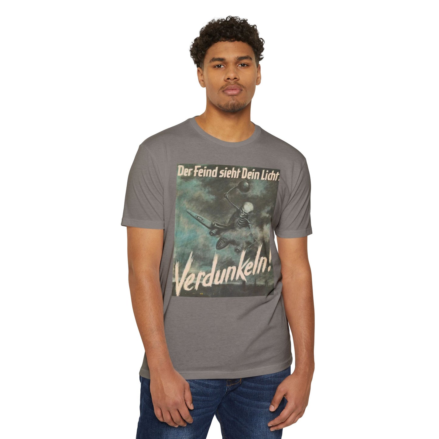 Vintage Propaganda Poster T-Shirt — "Der Feind sieht Dein Licht. Verdunkeln!"